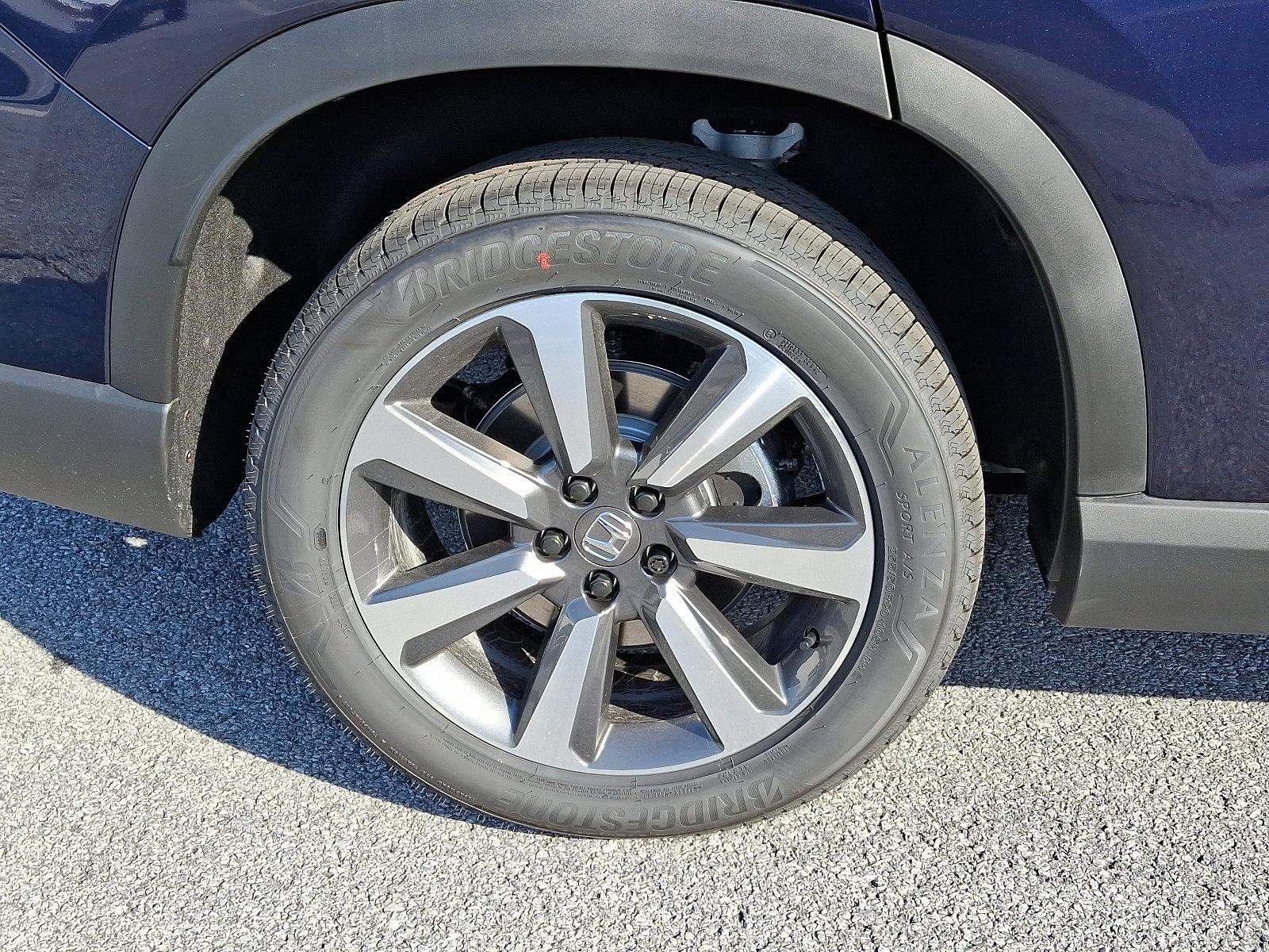 2025 Honda Pilot Vehicle Photo in Harrisburg, PA 17111