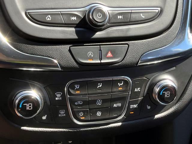 2022 Chevrolet Equinox Vehicle Photo in Roslyn, NY 11576