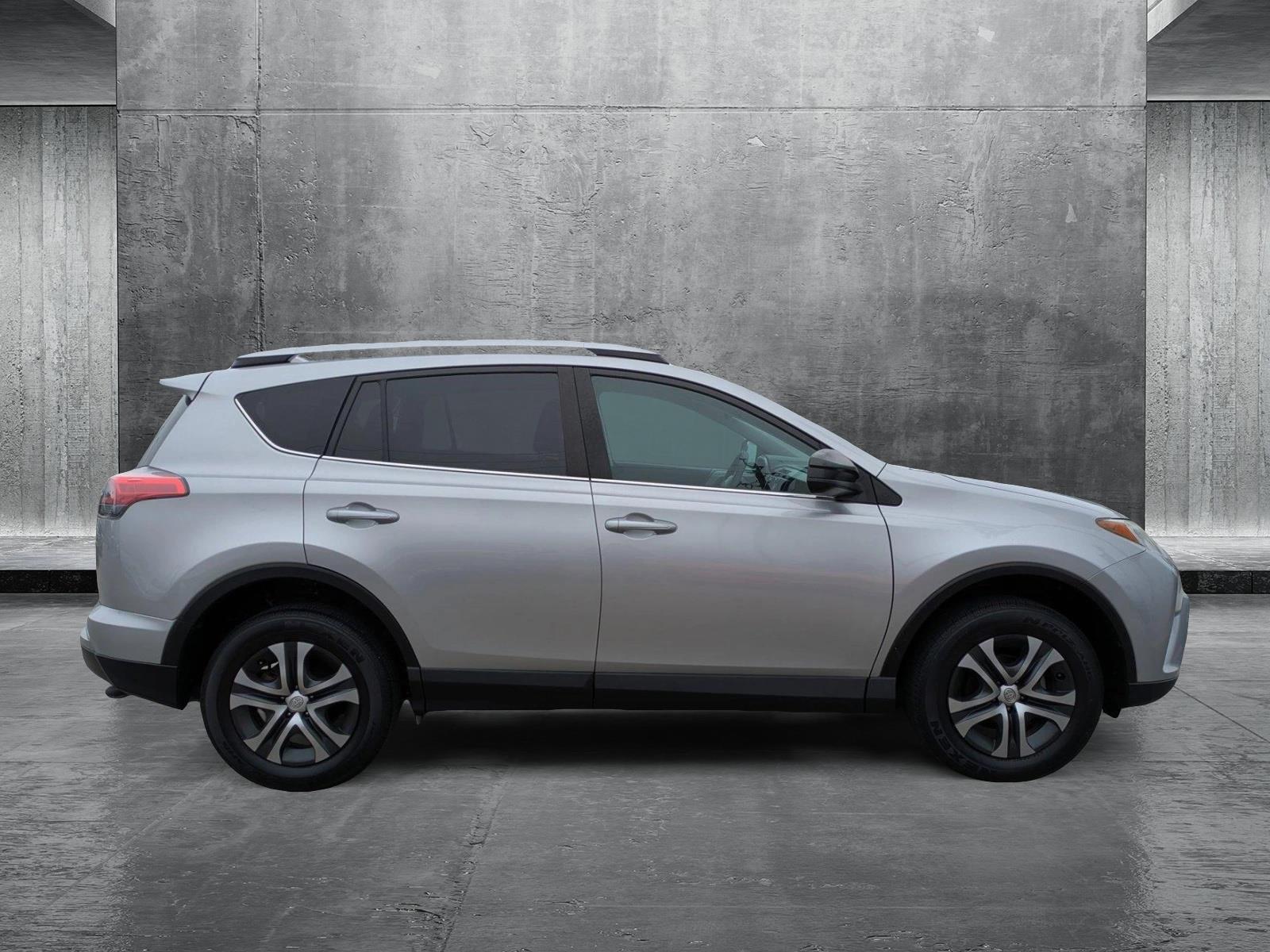 2018 Toyota RAV4 Vehicle Photo in Corpus Christi, TX 78415