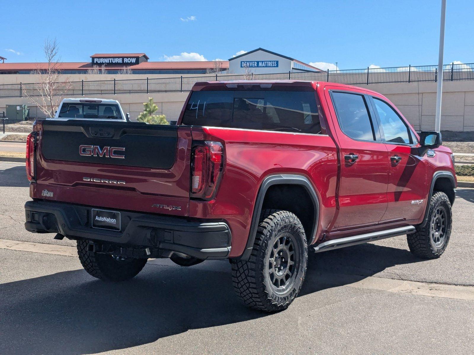 2025 GMC Sierra 1500 Vehicle Photo in LONE TREE, CO 80124-2750