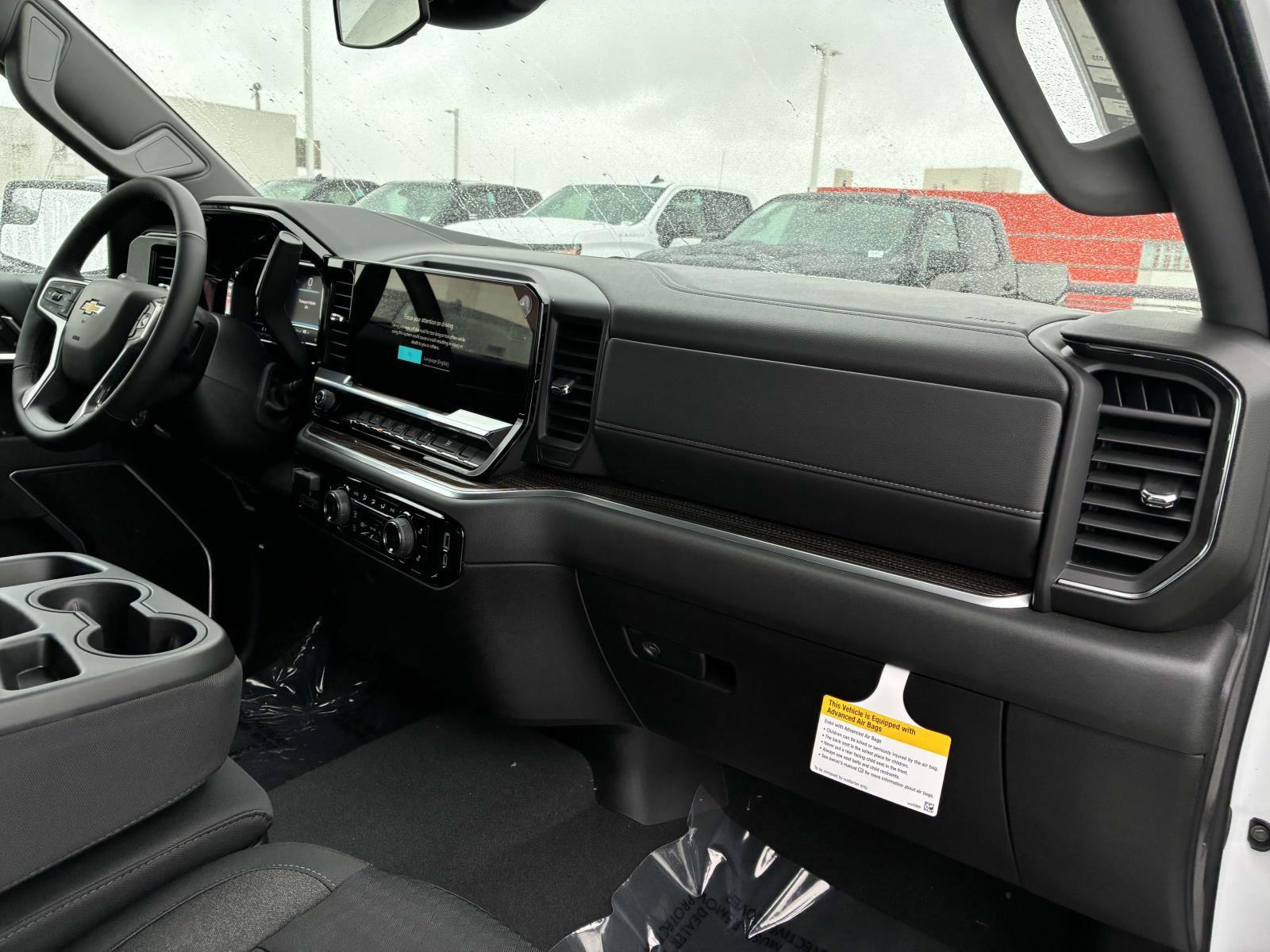 2025 Chevrolet Silverado 1500 Vehicle Photo in LOS ANGELES, CA 90007-3794