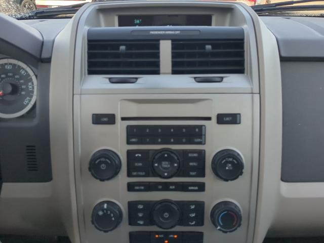 2011 Ford Escape Vehicle Photo in Brunswick, GA 31525