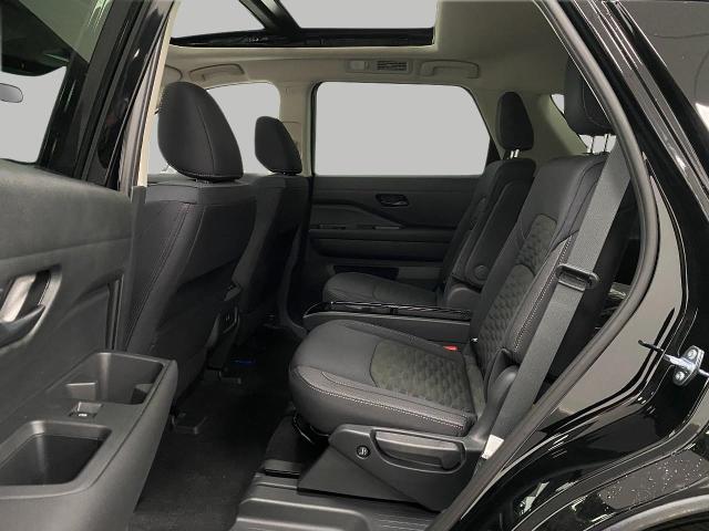 2025 Nissan Pathfinder Vehicle Photo in Appleton, WI 54913