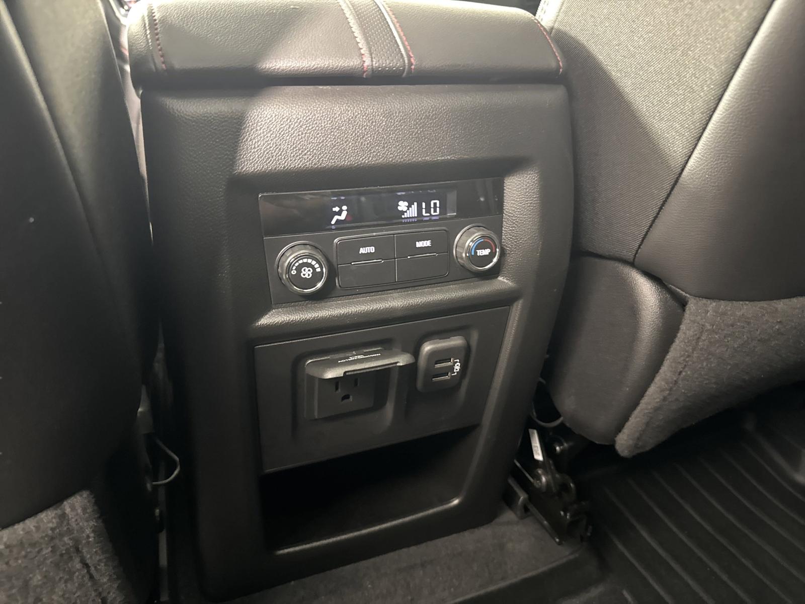 2023 Chevrolet Traverse Vehicle Photo in GEORGETOWN, TX 78626-7508