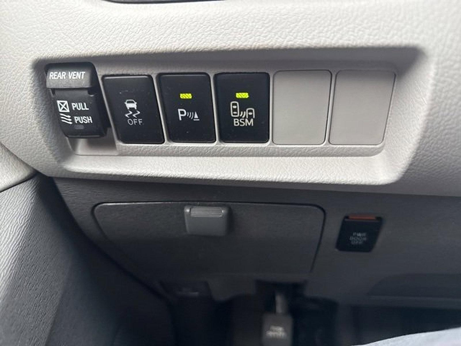 2015 Toyota Sienna Vehicle Photo in Trevose, PA 19053