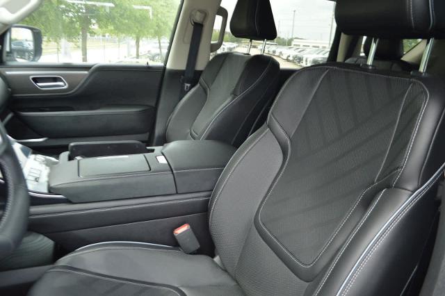 2025 INFINITI QX80 Vehicle Photo in Houston, TX 77090