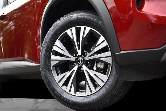 2023 Nissan Rogue Vehicle Photo in Ballwin, MO 63011