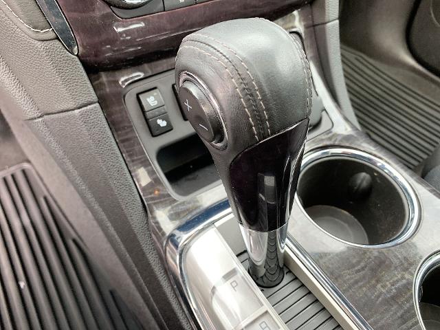 2017 Buick Enclave Vehicle Photo in MOON TOWNSHIP, PA 15108-2571