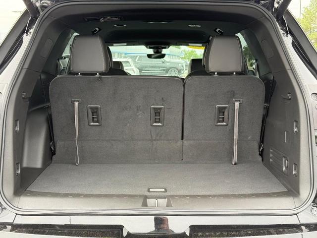 2023 Chevrolet Traverse Vehicle Photo in COLUMBIA, MO 65203-3903
