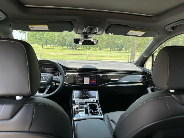 2025 Audi Q7 Vehicle Photo in HOUSTON, TX 77090