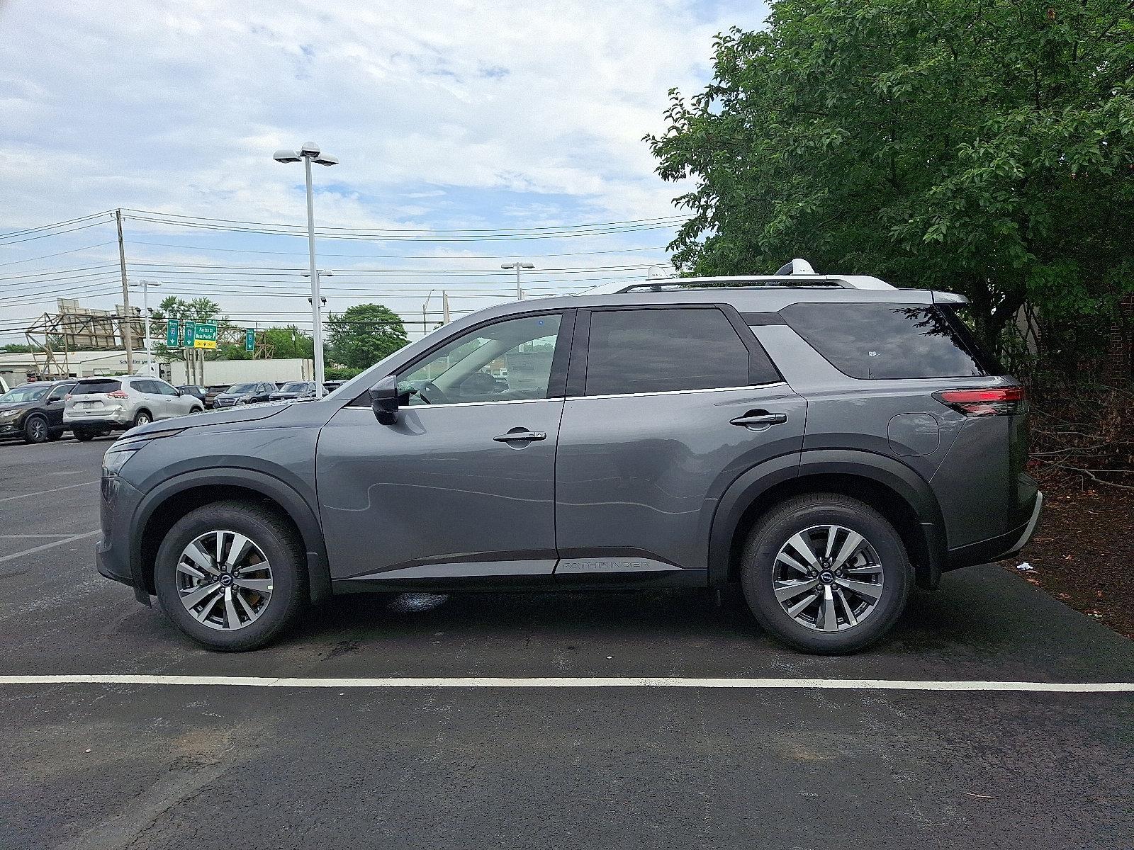 2025 Nissan Pathfinder Vehicle Photo in Harrisburg, PA 17111-1033