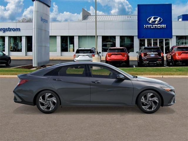 2025 Hyundai ELANTRA Vehicle Photo in Green Bay, WI 54304
