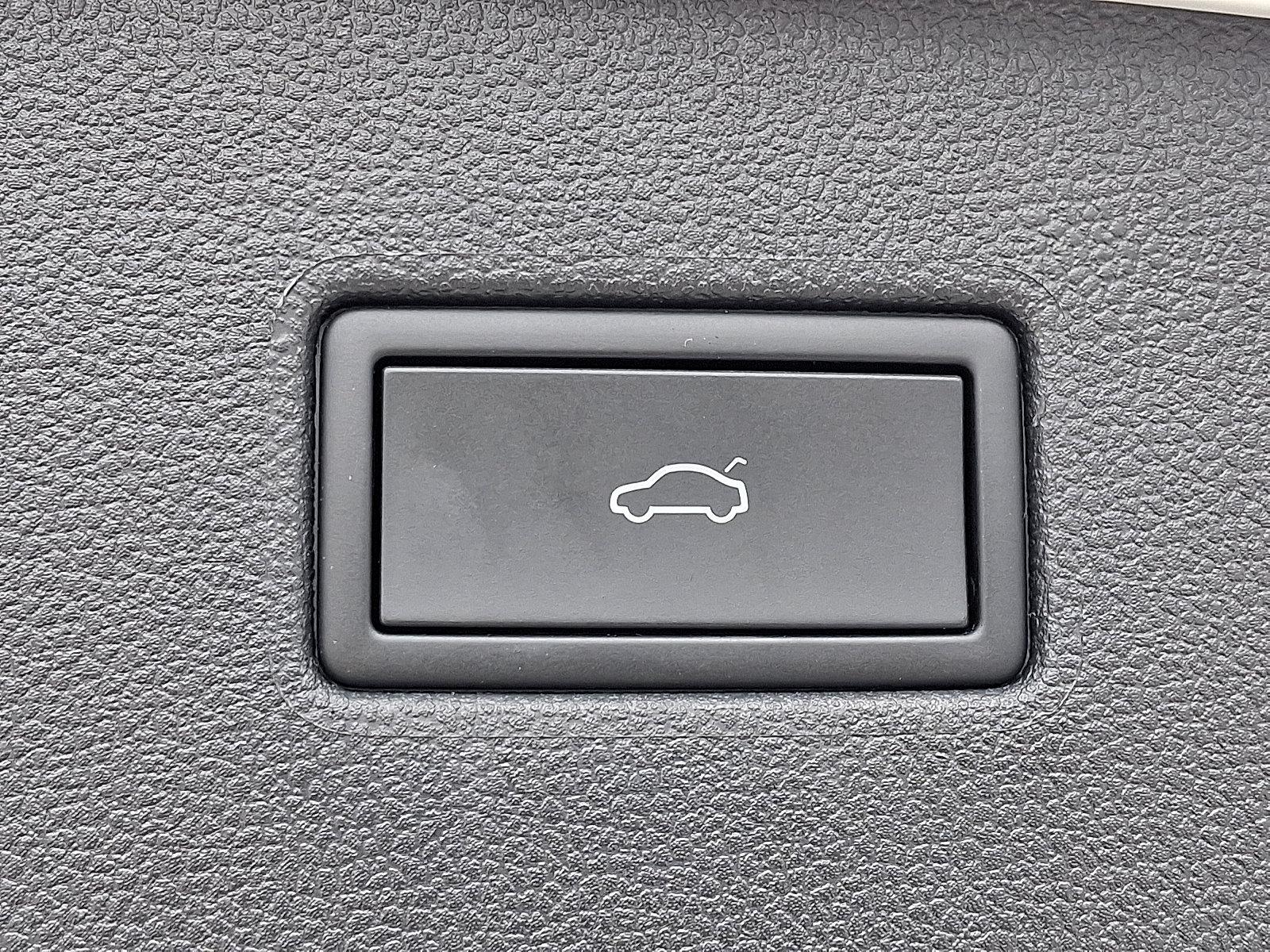 2024 Volkswagen Tiguan Vehicle Photo in BETHLEHEM, PA 18017-9401