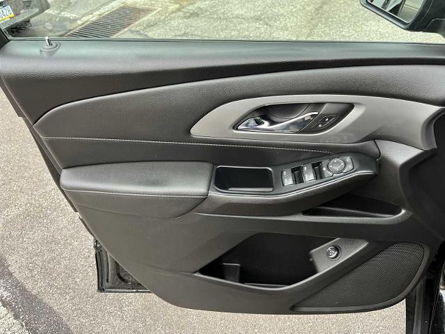 2023 Chevrolet Traverse Vehicle Photo in PITTSBURGH, PA 15226-1209