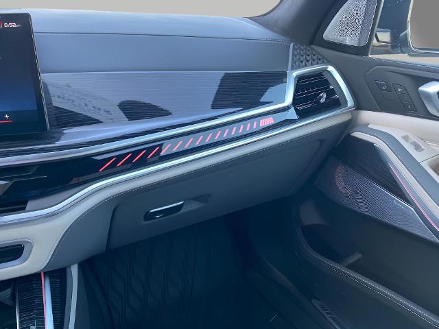 2024 BMW X7 Vehicle Photo in APPLETON, WI 54914-8833