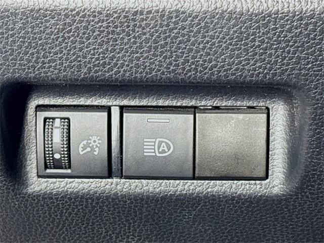 2020 Toyota RAV4 Vehicle Photo in Puyallup, WA 98371