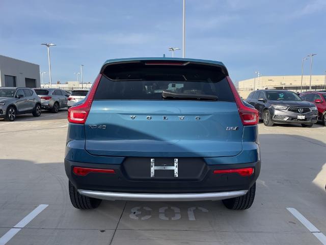 2025 Volvo XC40 Vehicle Photo in Grapevine, TX 76051