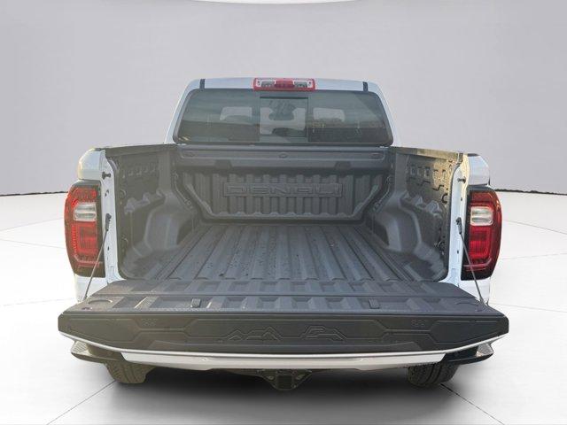 2024 GMC Canyon Vehicle Photo in LEOMINSTER, MA 01453-2952