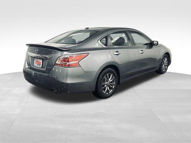 2015 Nissan Altima Vehicle Photo in MEDINA, OH 44256-9631