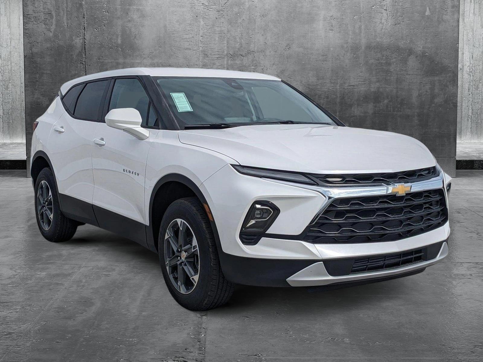 2025 Chevrolet Blazer Vehicle Photo in MIAMI, FL 33172-3015