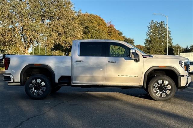 2025 GMC Sierra 2500 HD Vehicle Photo in ELK GROVE, CA 95757-8703