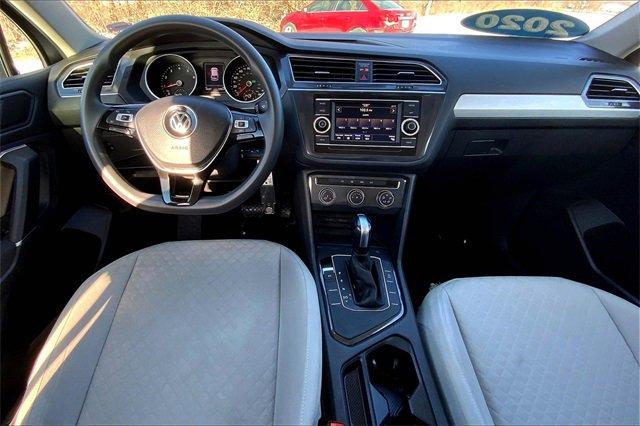 2020 Volkswagen Tiguan Vehicle Photo in KANSAS CITY, MO 64114-4545