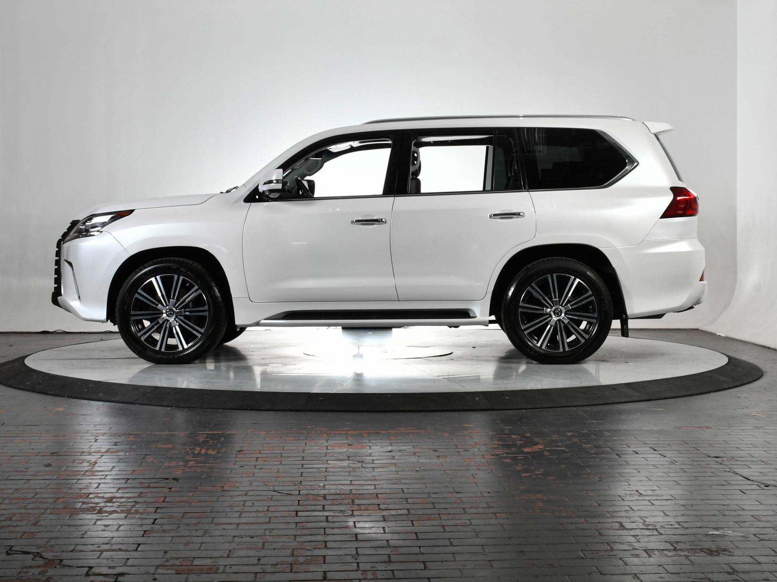 2020 Lexus LX 570 Vehicle Photo in DALLAS, TX 75235