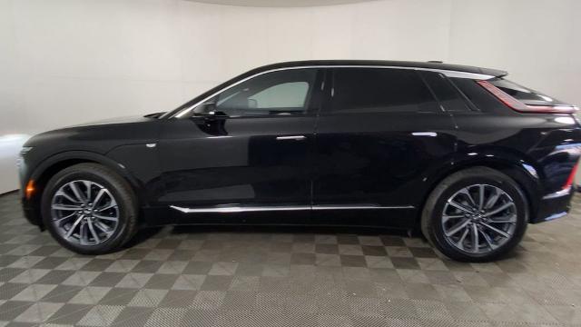2024 Cadillac LYRIQ Vehicle Photo in ALLIANCE, OH 44601-4622