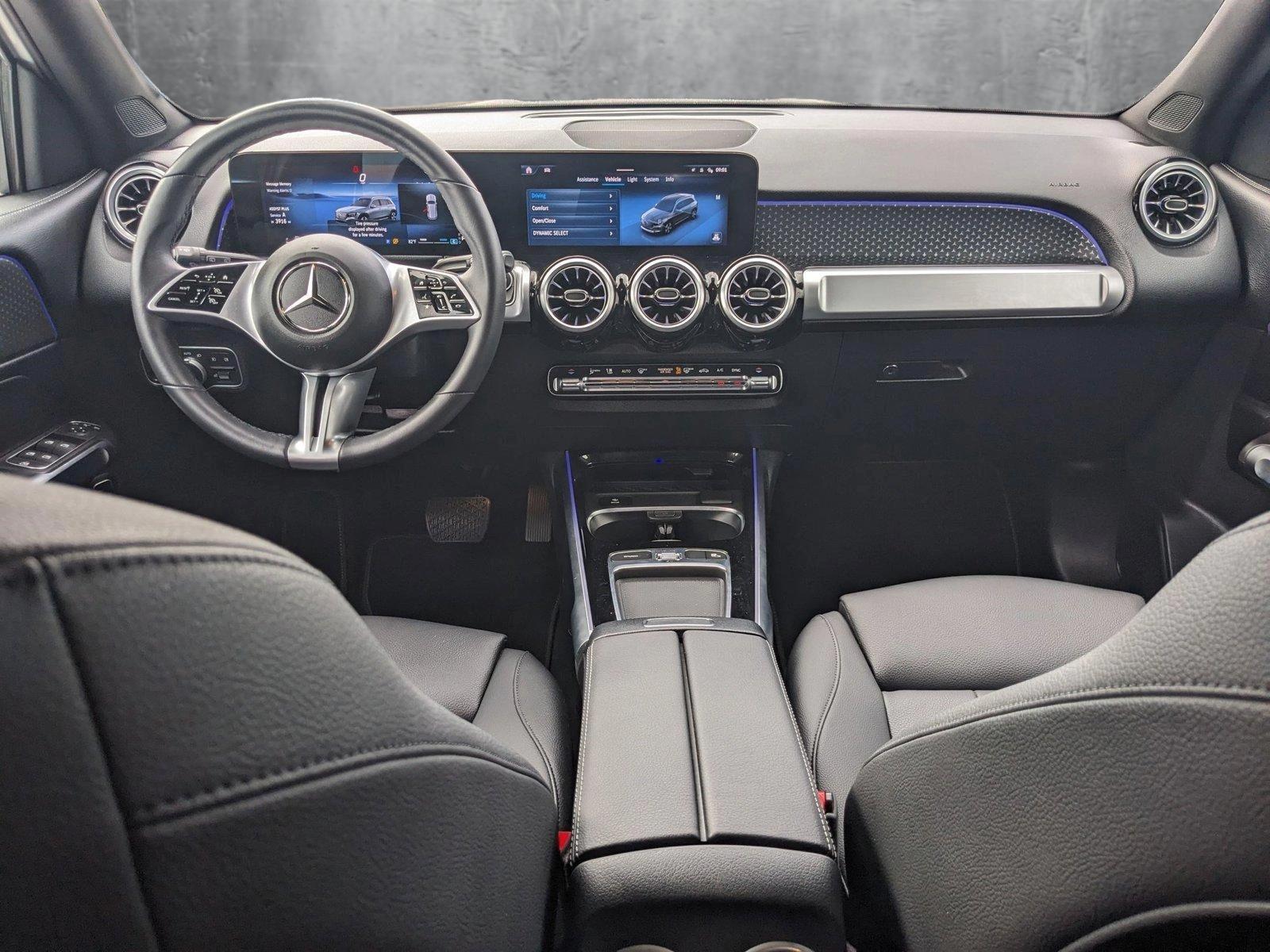 2025 Mercedes-Benz GLB Vehicle Photo in MIAMI, FL 33172-3015