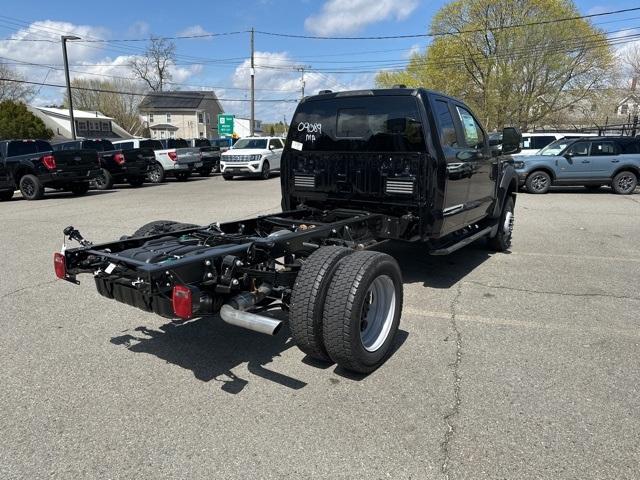 2025 Ford Super Duty F-550 DRW Vehicle Photo in Webster, MA 01570-1415