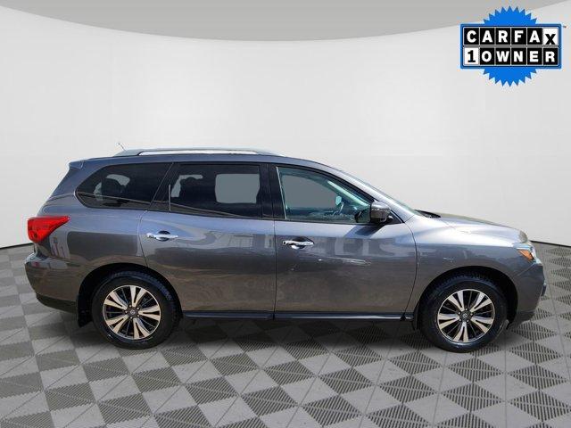 2017 Nissan Pathfinder Vehicle Photo in Ardmore, PA 19003