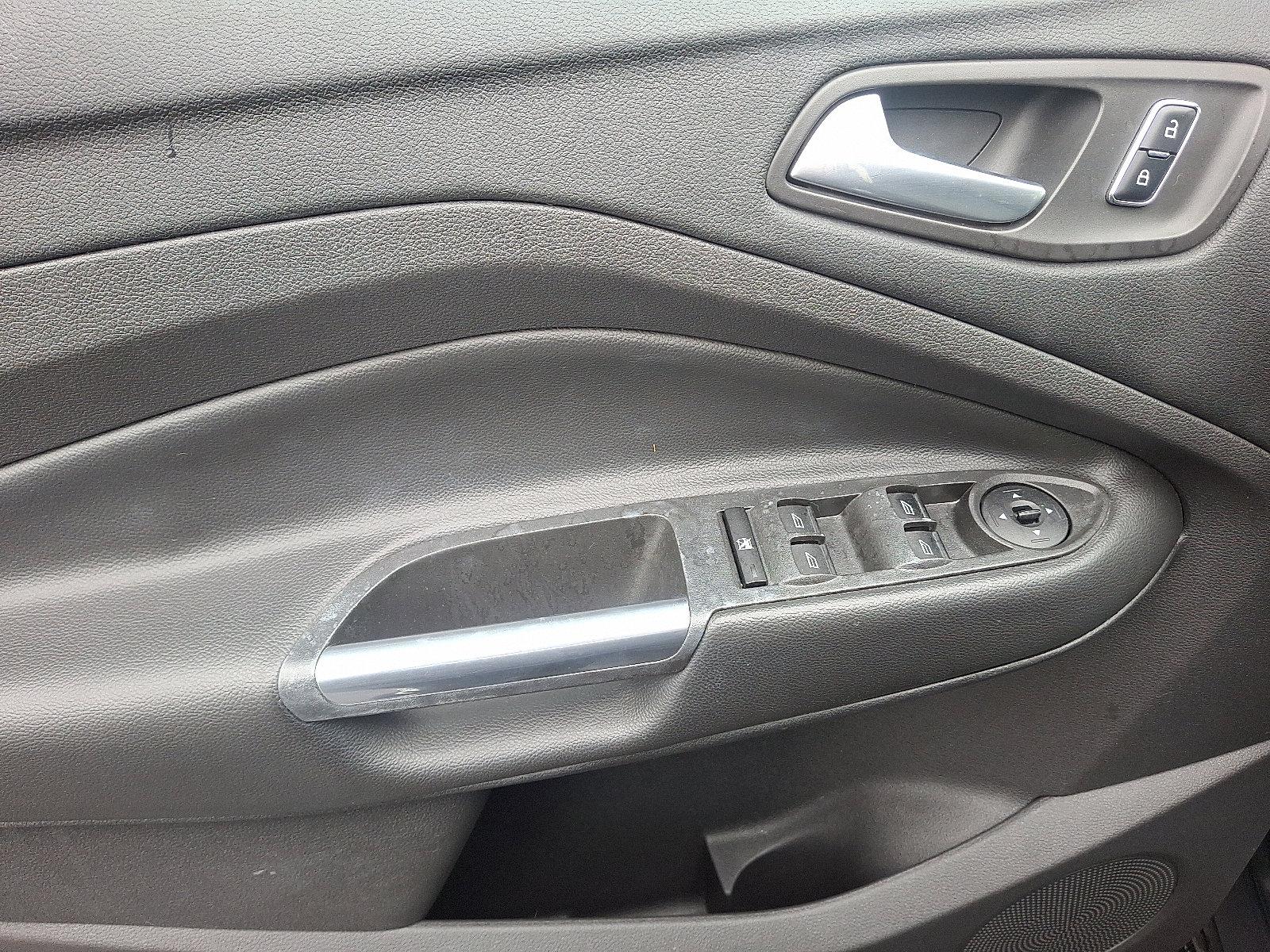 2014 Ford Escape Vehicle Photo in Harrisburg, PA 17111