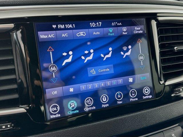 2020 Chrysler Pacifica Vehicle Photo in Doylsetown, PA 18901