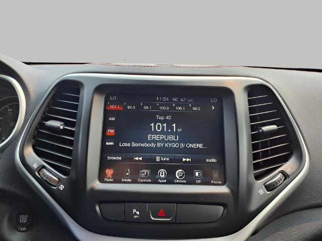 2018 Jeep Cherokee Vehicle Photo in Oshkosh, WI 54904