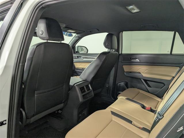 2021 Volkswagen Atlas Cross Sport Vehicle Photo in ENGLEWOOD, CO 80113-6708