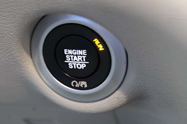 2019 Chrysler Pacifica Vehicle Photo in Green Bay, WI 54304