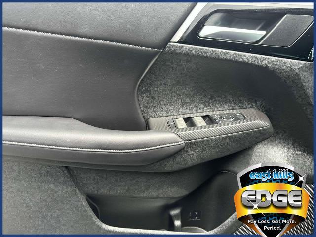 2023 Mitsubishi Outlander Vehicle Photo in Roslyn, NY 11576