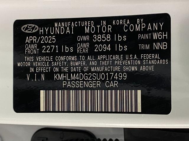 2025 Hyundai ELANTRA Vehicle Photo in Appleton, WI 54913