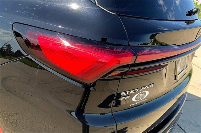 2025 Buick Enclave Vehicle Photo in TOPEKA, KS 66609-0000