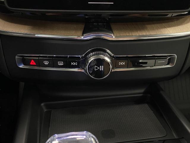 2026 Volvo XC60 Vehicle Photo in Appleton, WI 54913