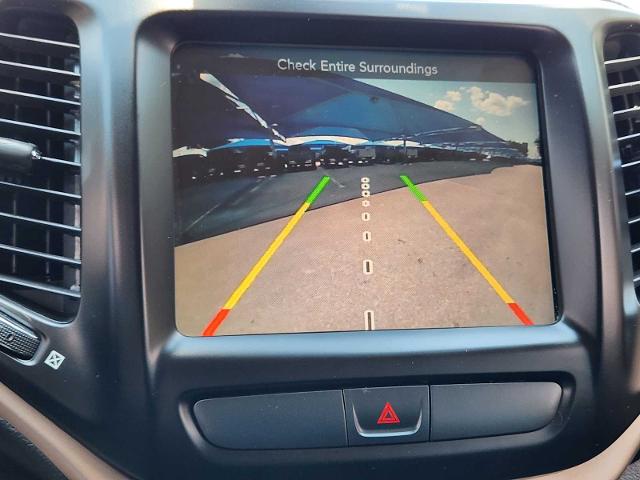 2015 Jeep Cherokee Vehicle Photo in DENTON, TX 76210-9321