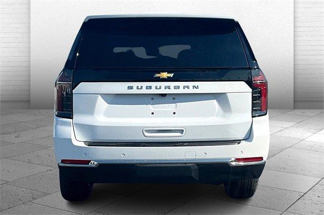 2025 Chevrolet Suburban Vehicle Photo in TOPEKA, KS 66609-0000