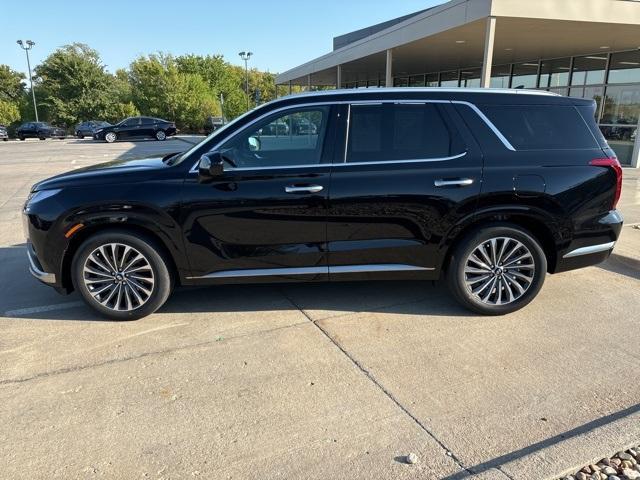 Used 2024 Hyundai Palisade Calligraphy with VIN KM8R74GE2RU802126 for sale in Wichita, KS