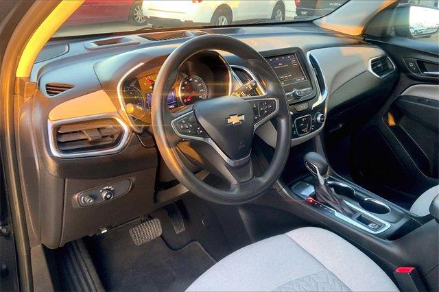 2022 Chevrolet Equinox Vehicle Photo in TOPEKA, KS 66609-0000