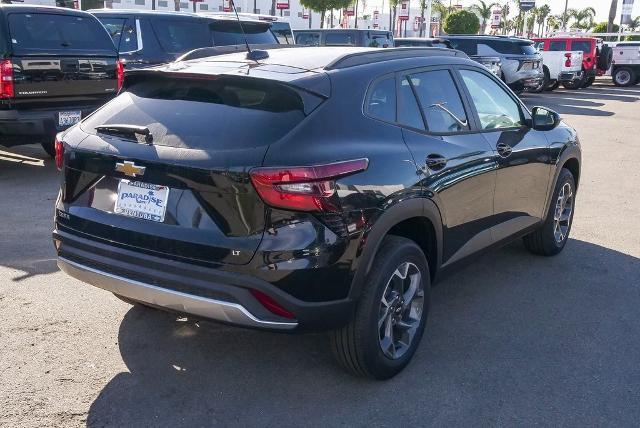 2025 Chevrolet Trax Vehicle Photo in VENTURA, CA 93003-8585