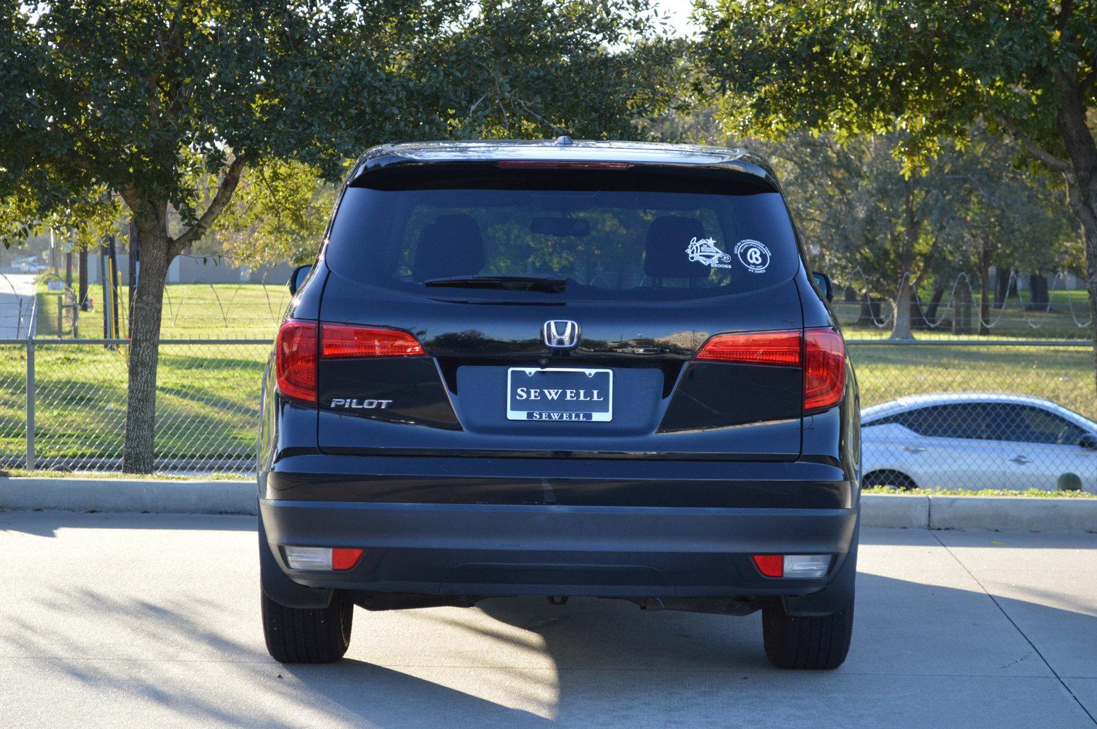 2016 Honda Pilot Vehicle Photo in Houston, TX 77090