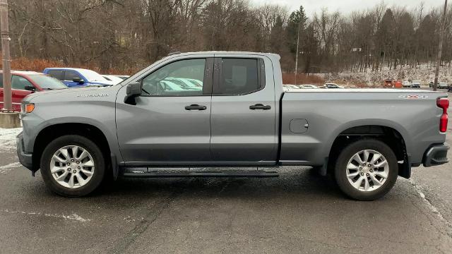 2020 Chevrolet Silverado 1500 Vehicle Photo in MOON TOWNSHIP, PA 15108-2571