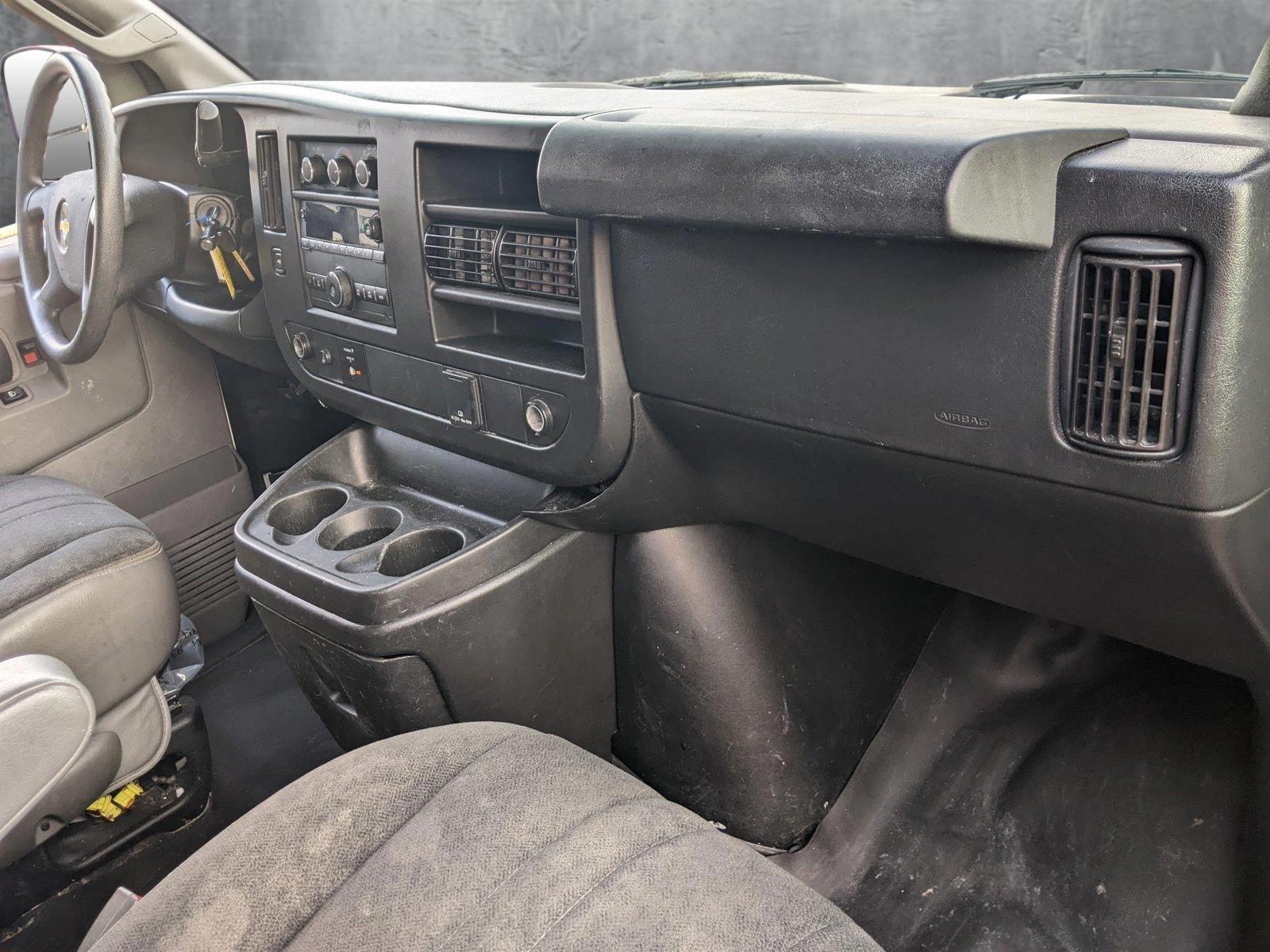 2021 Chevrolet Express Cargo 2500 Vehicle Photo in PEMBROKE PINES, FL 33024-6534