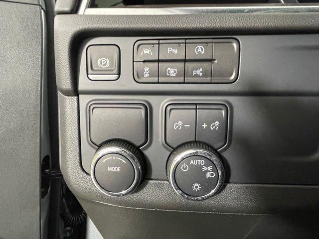 2025 Chevrolet Tahoe Vehicle Photo in PHOENIX, AZ 85014-3381