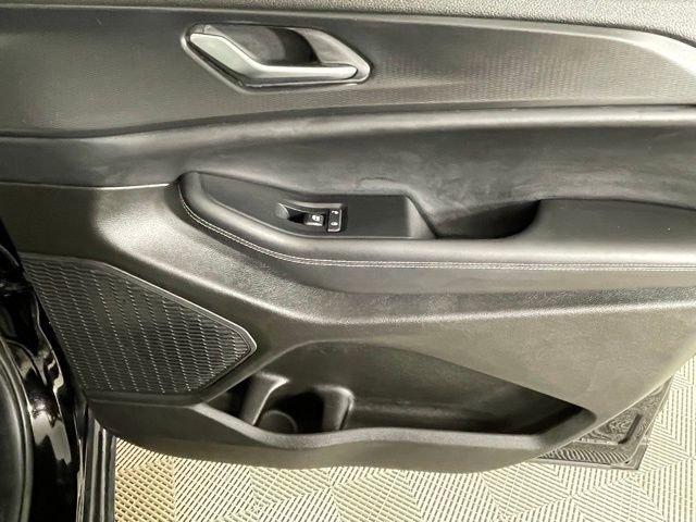 2023 Jeep Grand Cherokee L Vehicle Photo in PHOENIX, AZ 85014-3381